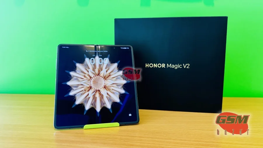 Honor Magic V2